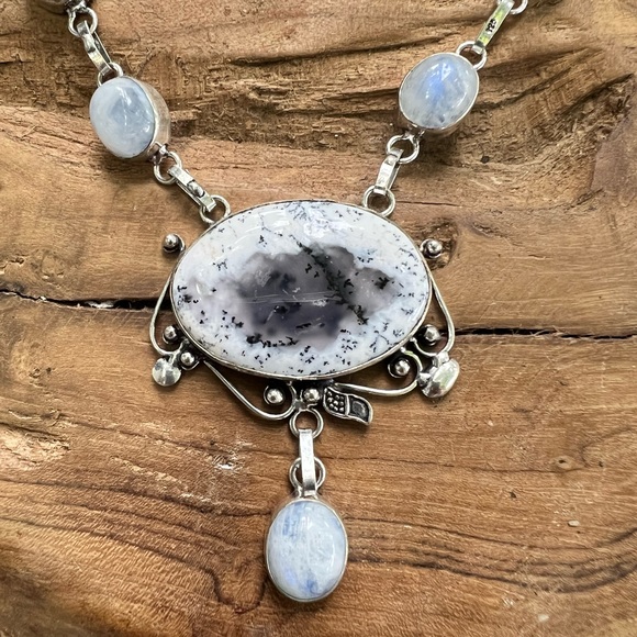 Dendritic opal & moonstone necklace - Picture 3 of 10